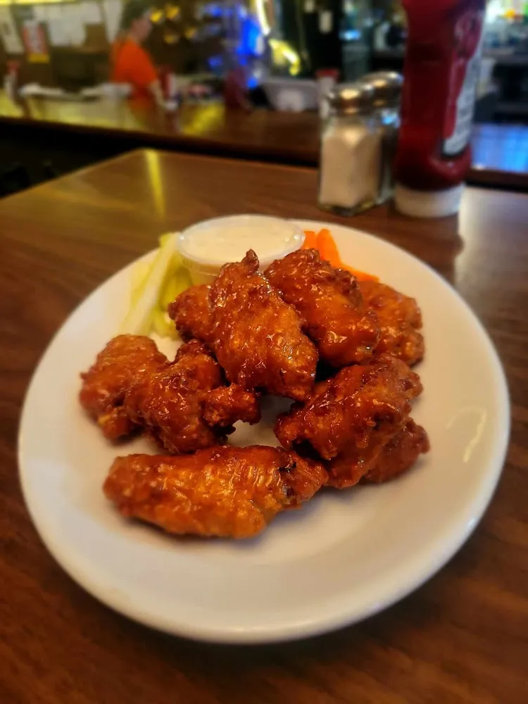 Tangy Maple Bourbon Tossed Wings